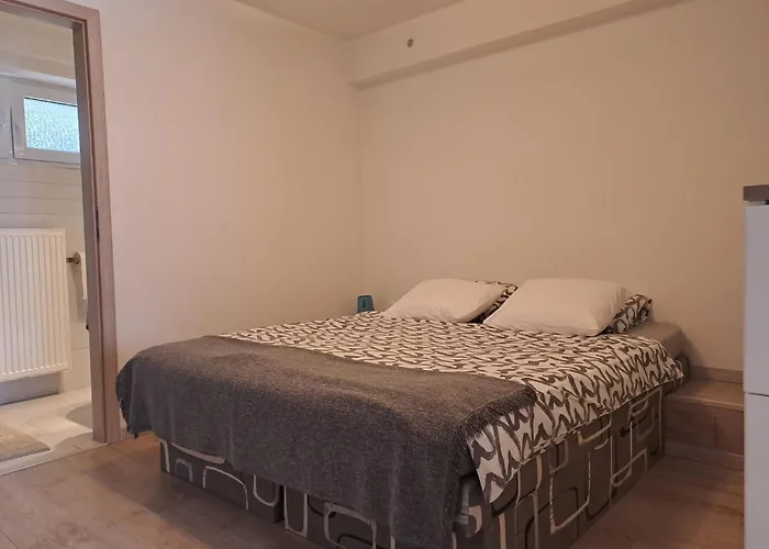 Jana * 브라티슬라바